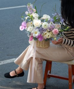 Pastel Serenity Flower Basket - Giỏ hoa tone tím nhẹ nhàng, thanh lịch
