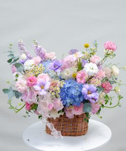 Giỏ hoa tím pastel – Pastel Dream